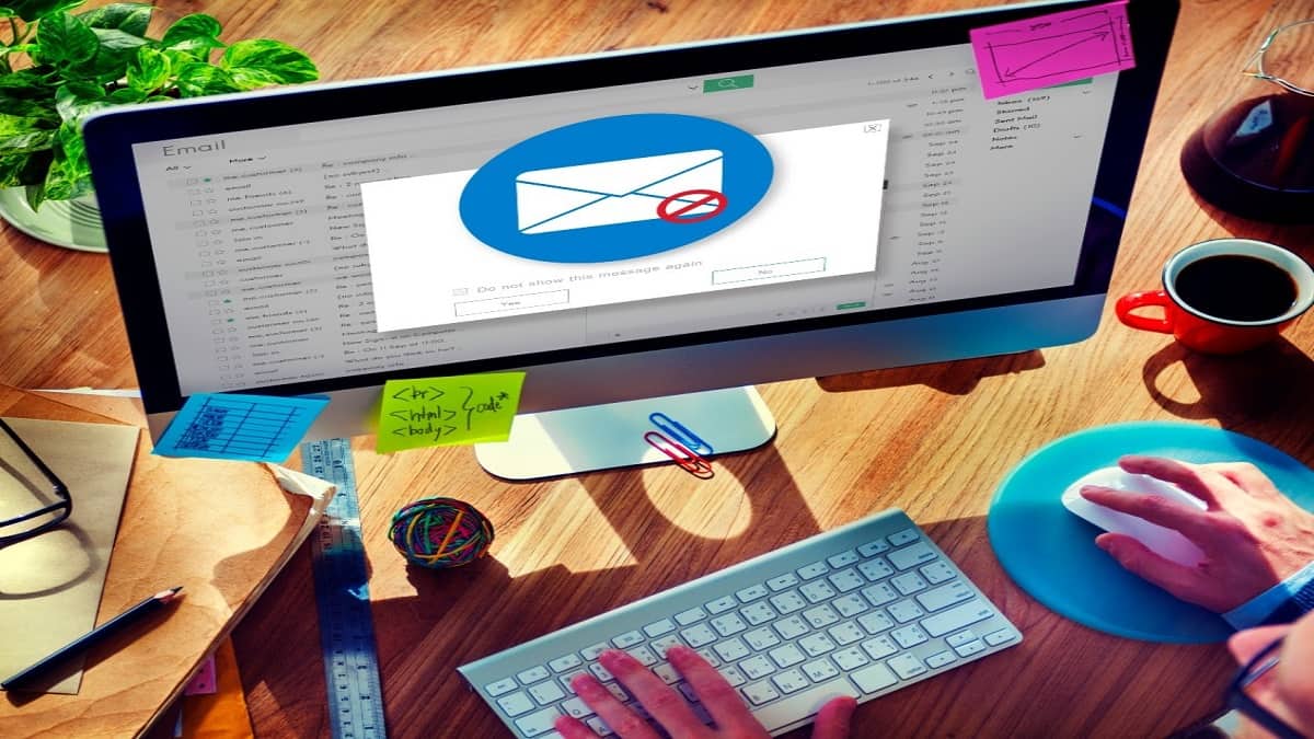 how do hackers clone your email address